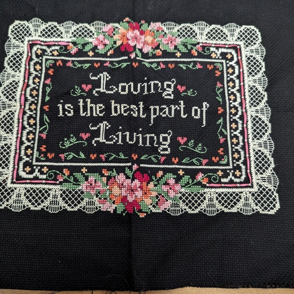 Handmade Cross stitch. Vintage. Has never been framed. Lace, Ribbon, floral. - Picture 2 of 6